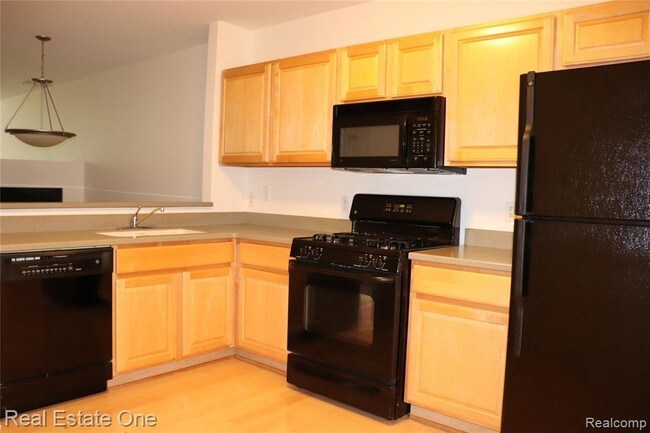 Building Photo - 1460 Ashford Ct