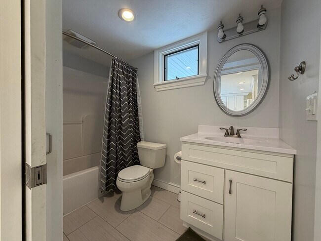 Foto del edificio - 12 Community Way