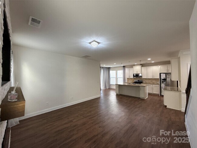 Foto del edificio - 3316 Christopher Jacob Ct