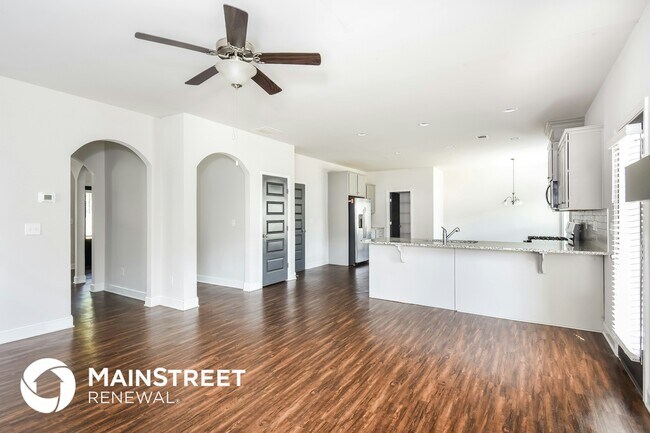 Foto del edificio - 692 Overlook Gln Dr