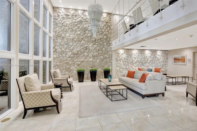 Building Photo - 3111 N Ocean Dr