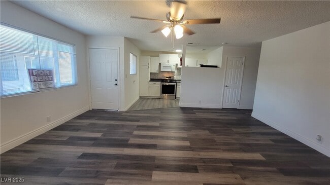 Foto del edificio - 2904 Marlin Ave