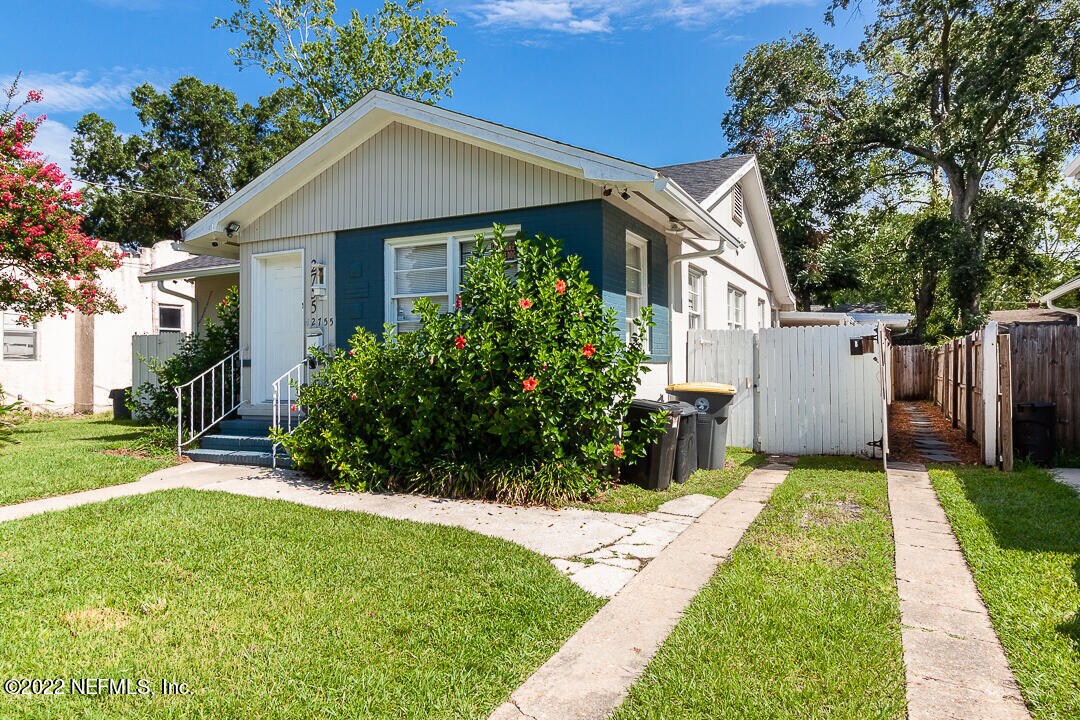 Primary Photo - 2755 Green St