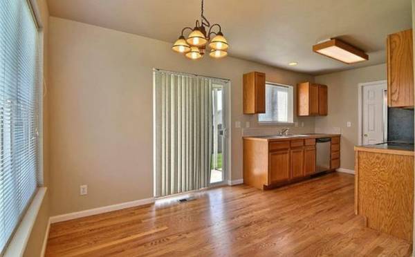 Building Photo - 3116 Swan Point Dr