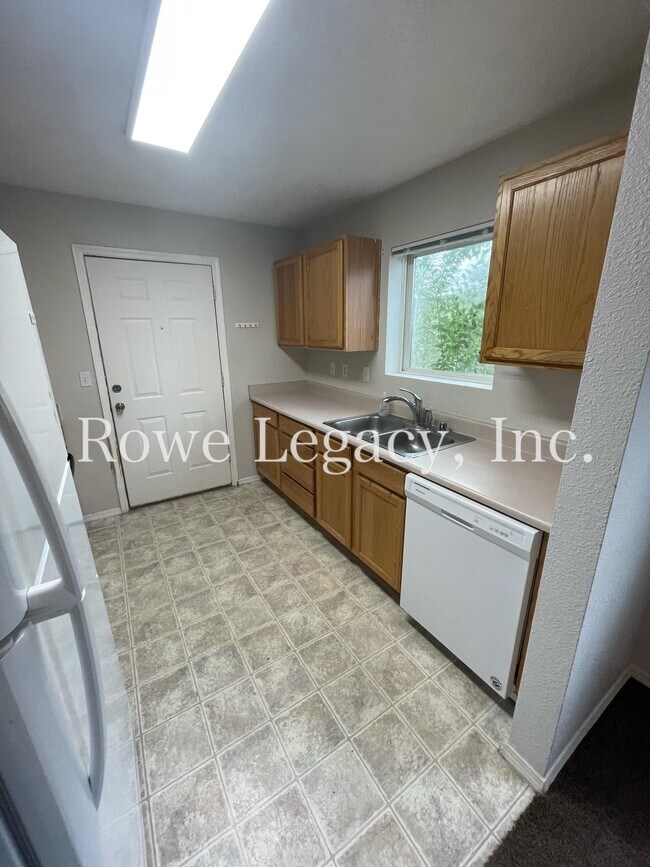 11104 Vistazo Pl SE, Albuquerque, NM 87123 Townhome Rentals in