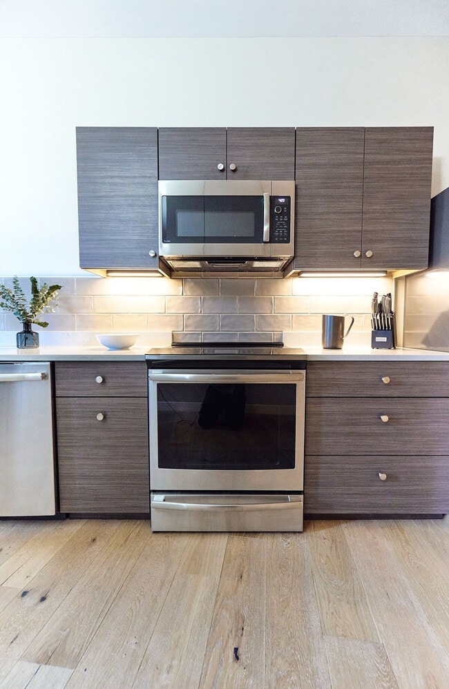 Building Photo - 83 Middle St