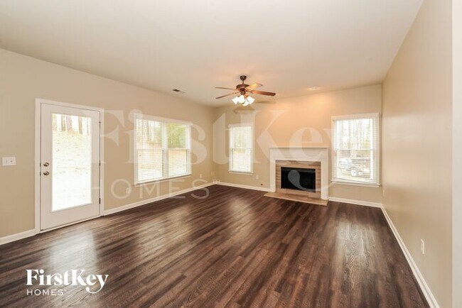 Foto del edificio - 38 Pine View Ct