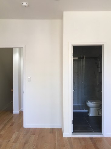 Building Photo - 262 56th St