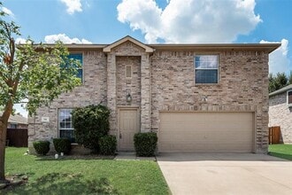 Building Photo - 906 Bayshore Dr