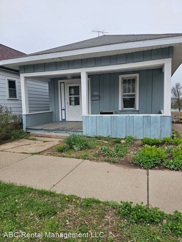 Primary Photo - 3 br, 1 bath House - 486 3rd St S