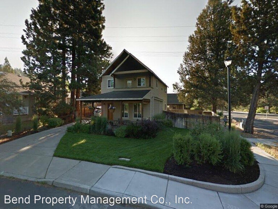 2110 NW Torrey Pines Dr, Bend, OR 97701 House Rental in Bend, OR