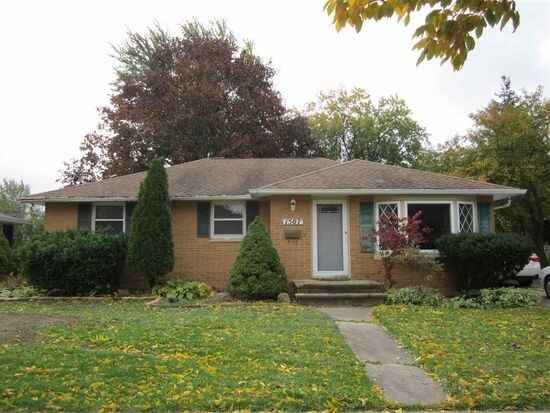 Primary Photo - 1507 E Calumet St