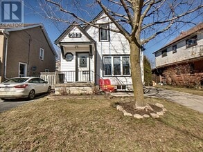 Building Photo - 283 MacNab St