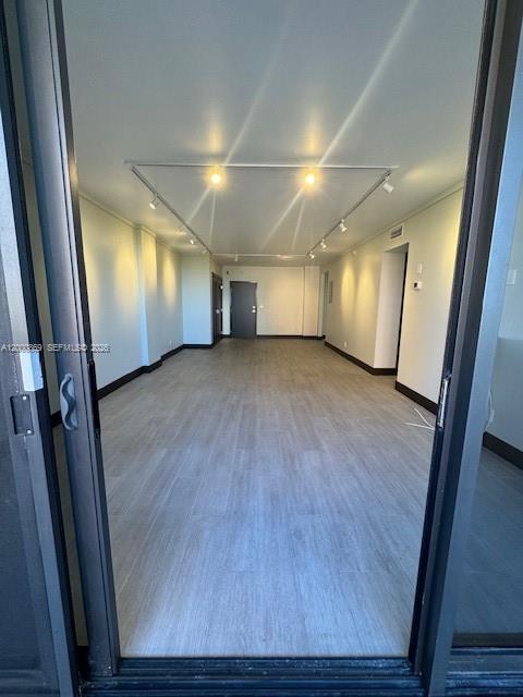 Foto del edificio - 90 Edgewater Dr