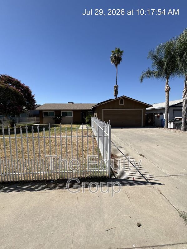 Building Photo - 1737 W Buena Vista Ave