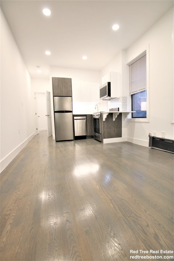 24 Phillips St Unit 2, Boston, MA 02114 Apartments in Boston, MA