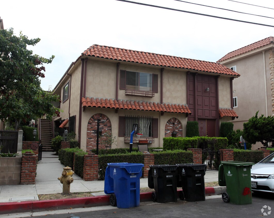 Building Photo - 1535 S Saltair Ave