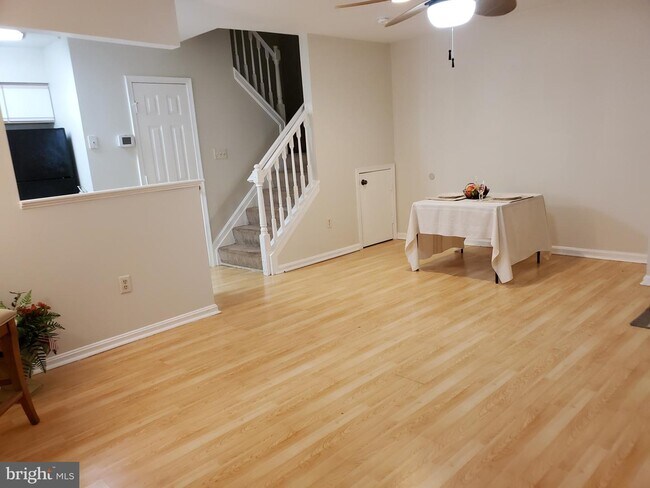 Foto del edificio - 6422 Bayberry Ct