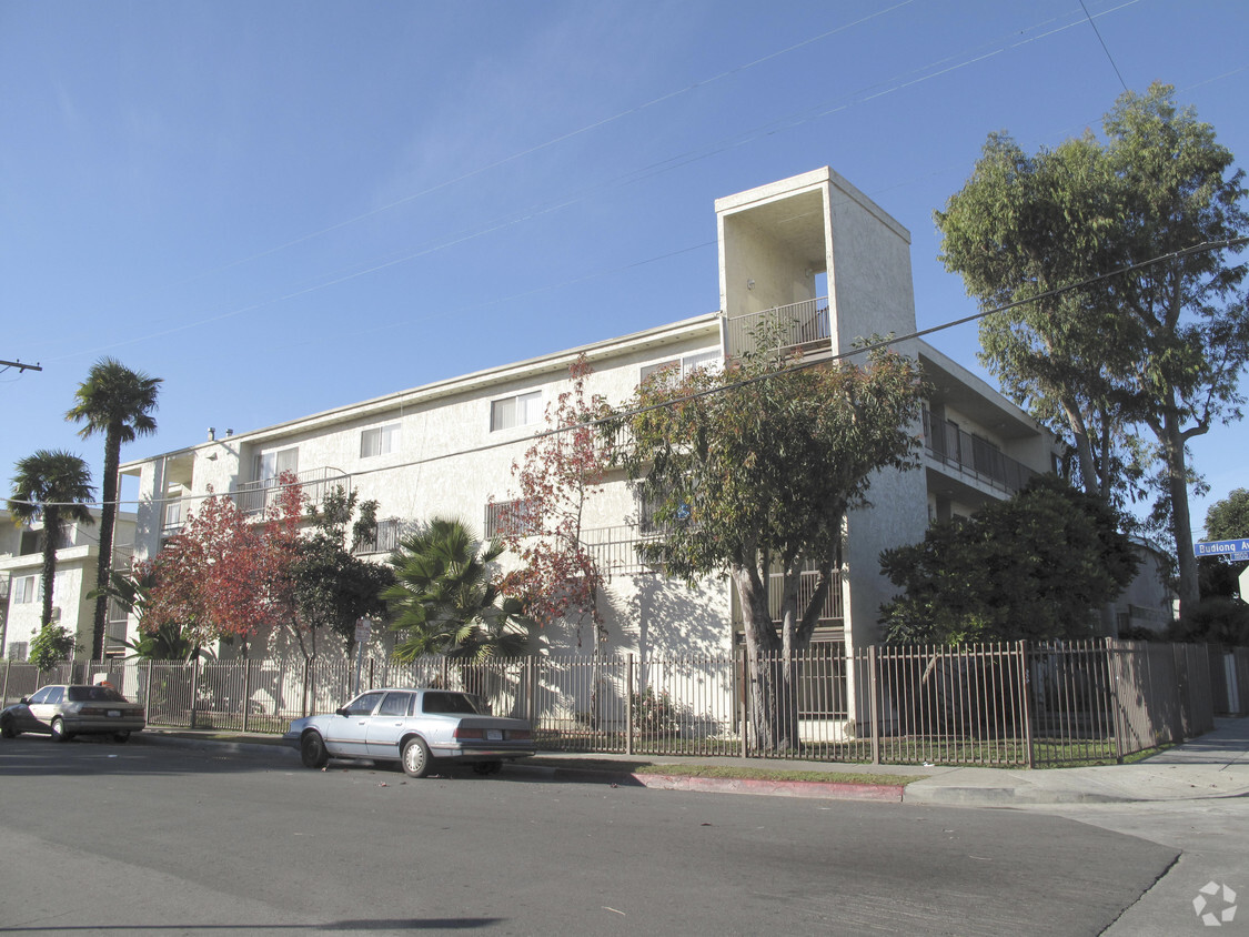 Foto del edificio - Budlong Apartments