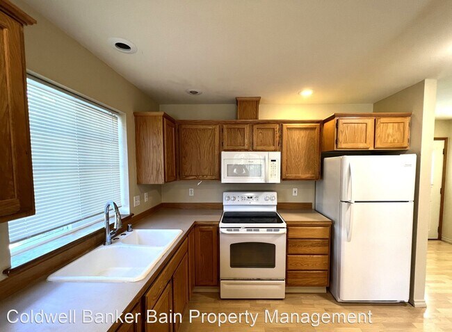 Foto del edificio - 4 br, 2.5 bath House - 3824 Sutton Place