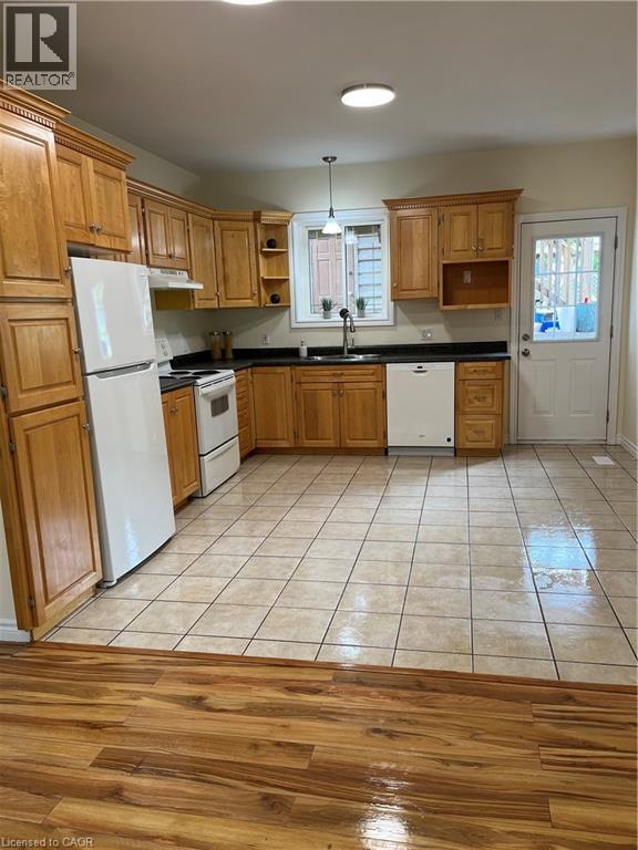 Building Photo - 151 Walker St