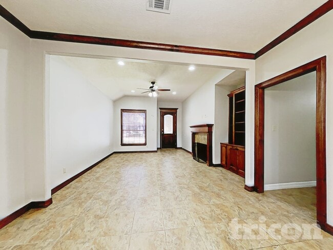 Building Photo - 103 Lullaby Ln