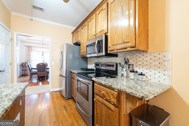 Building Photo - 530 Waterford Dr