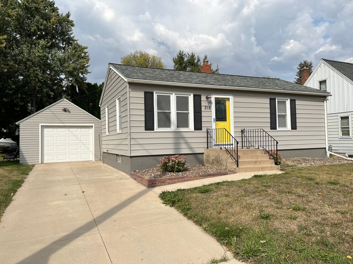 Foto principal - 316 5th St SW