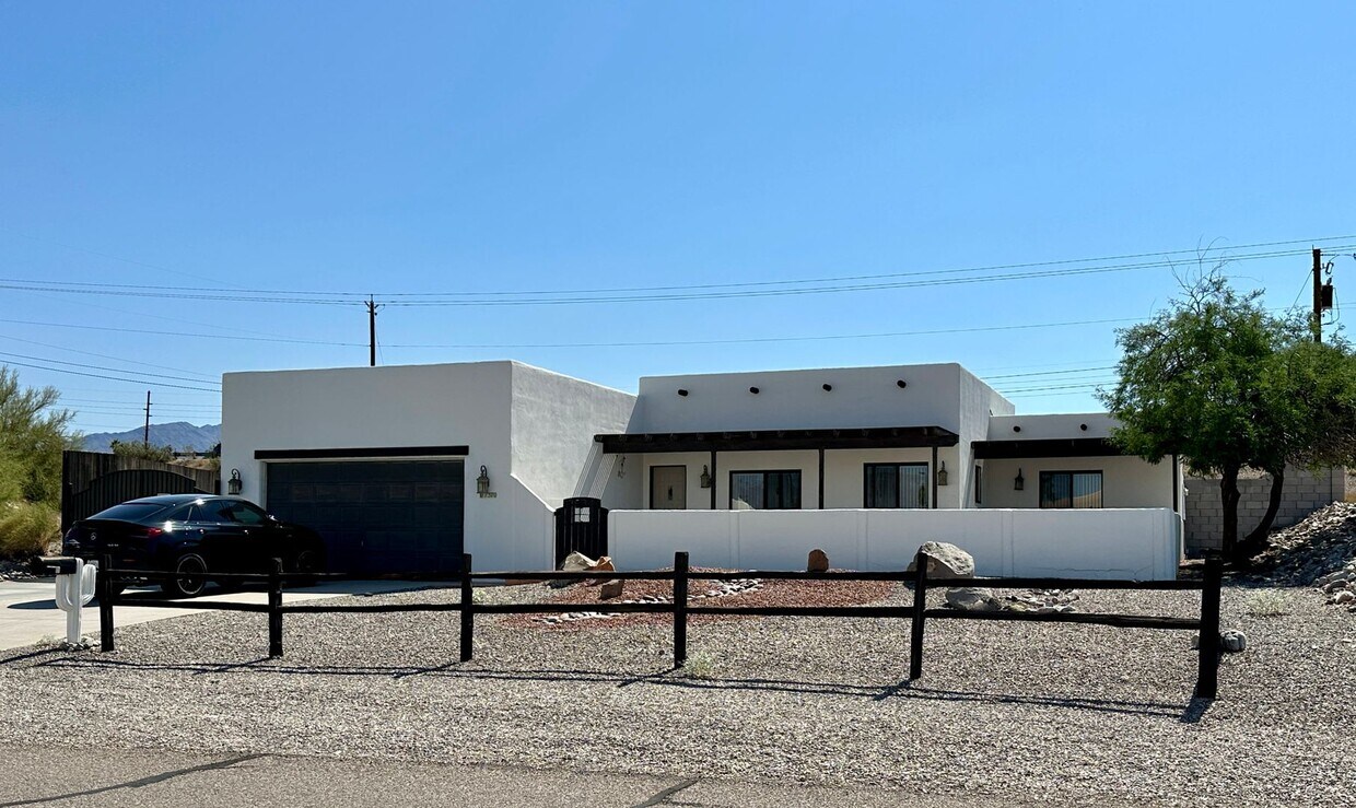 Primary Photo - Winter 24/25 Furnished Rental - October th...