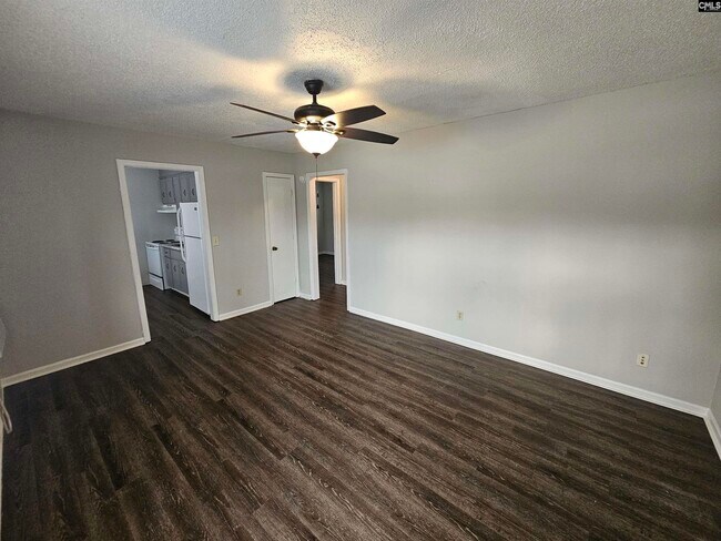 Foto del edificio - 124 Calvin Ct