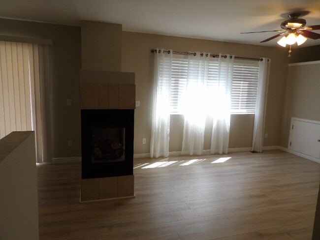 Foto del edificio - 11497 White Lotus Ln