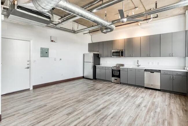 Building Photo - 1403 Corinth St