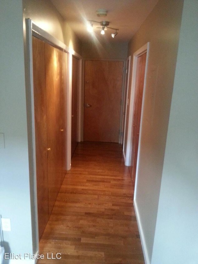 Building Photo - 1 br, 1 bath Apartment - 124 King St