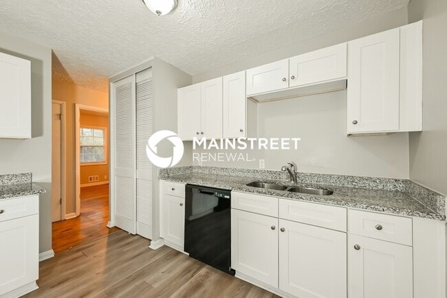 Building Photo - 3 Bedroom Pet-Friendly Home in CLARKSTON, GA with Main Street Renewal