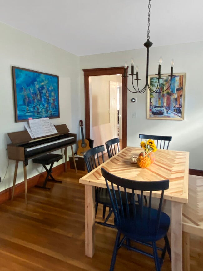 Foto del edificio - 159 Forest Hills St