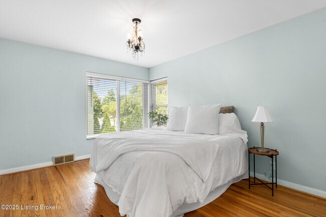 Foto del edificio - 2705 Riedling Dr