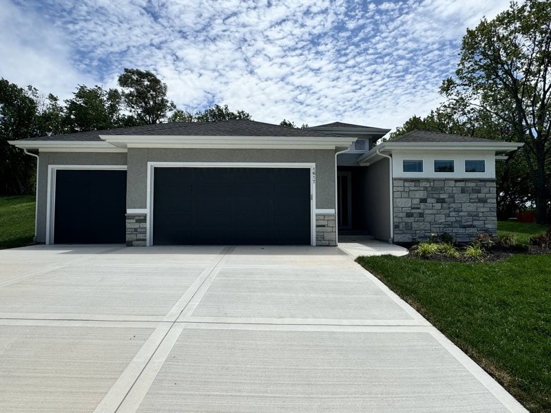 Foto principal - 1617 SW Hedgewood Ln