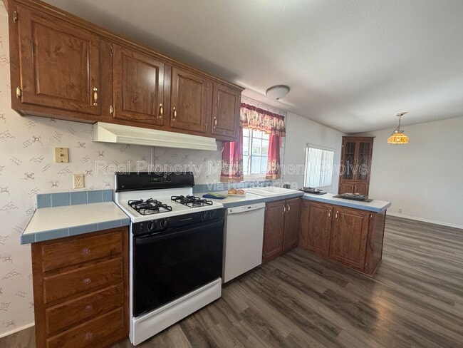 Photo - 1514 East Muriel Drive House