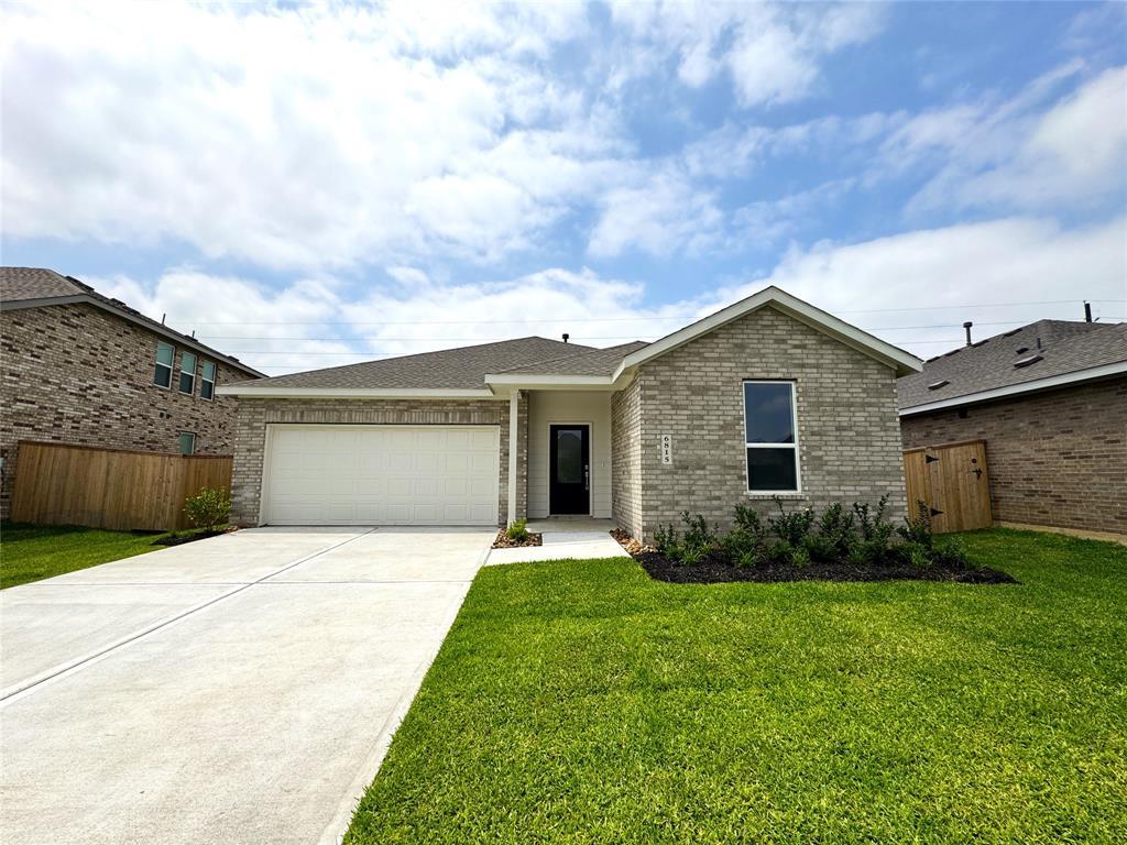 Foto principal - 6815 Harvest Wheat Ln