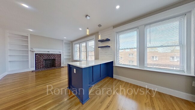 Building Photo - 19 Vinal St