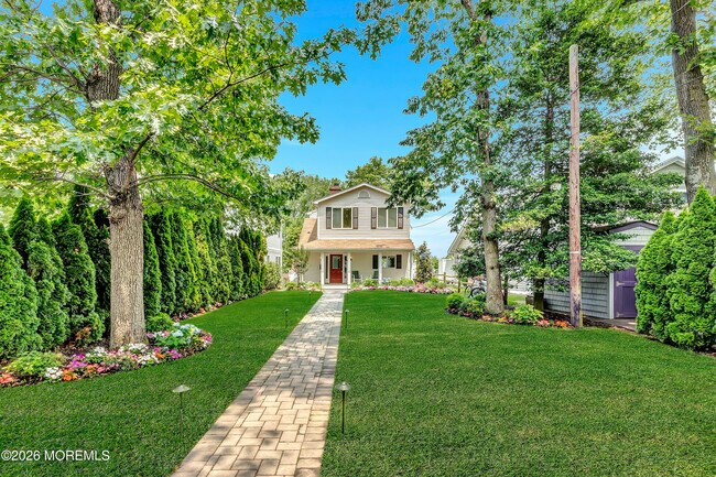 Foto del edificio - 637 Beacon Blvd