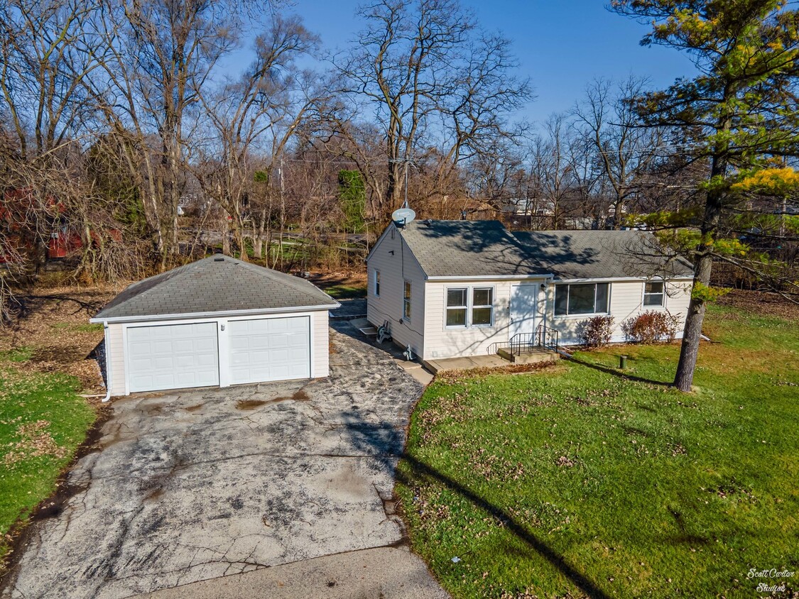 Primary Photo - 480 W Grand Ave