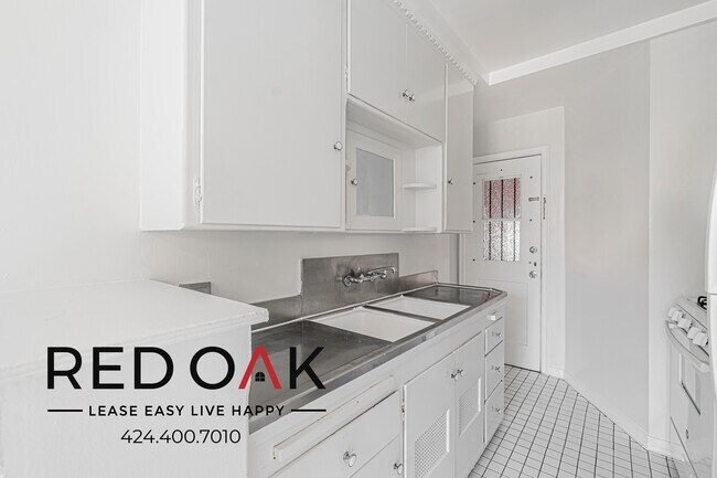 Foto del edificio - 5140 Clinton St