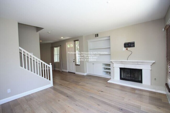 Building Photo - 43 Avenida Brio