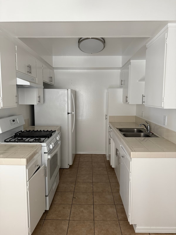 Foto del edificio - 23611 Arlington Ave