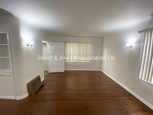 Foto del edificio - 3640 2nd St
