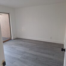 Building Photo - 7344 SW 8th Ct