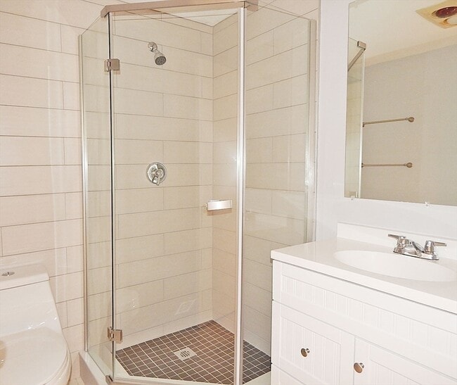 Foto del edificio - 10 Rogers St