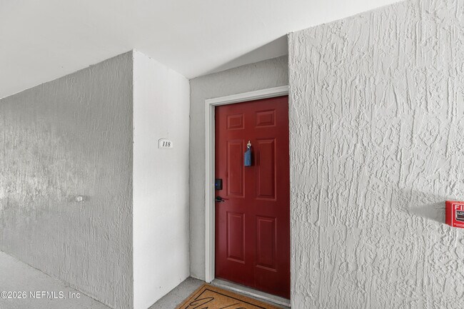 Foto del edificio - 3591 Kernan Blvd S