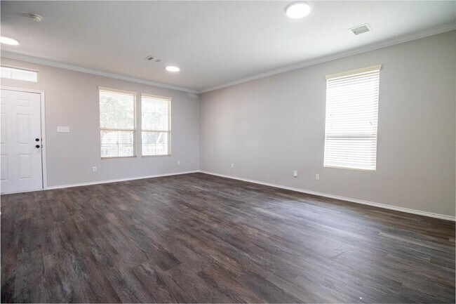 Foto del edificio - 16787 Mammoth Springs Dr